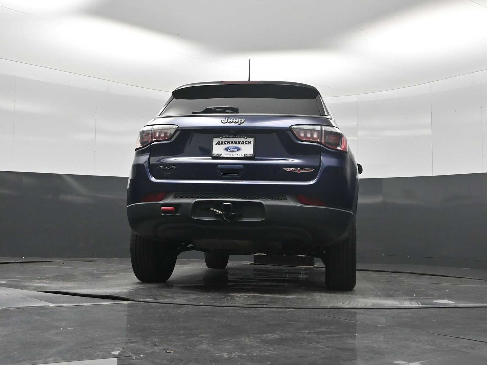 Used 2019 Jeep Compass Trailhawk w/ Popular Equipment Group AWD/4WD image 38