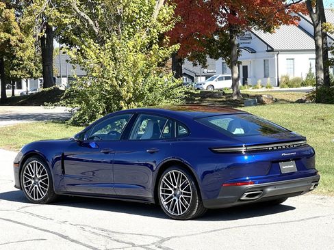 New 2026 Porsche Panamera 4 image 3