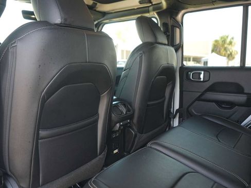 Used 2023 Jeep Wrangler Unlimited Sahara w/ Cold Weather Group AWD/4WD image 13