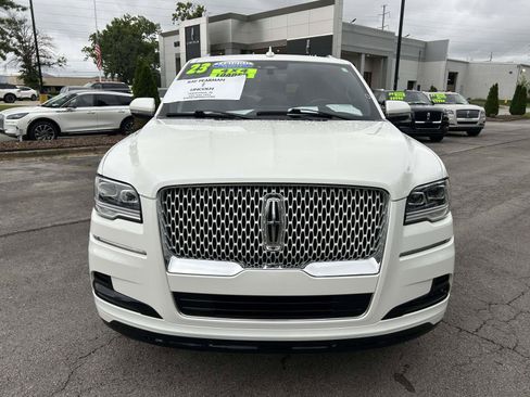 Certified 2023 Lincoln Navigator Reserve AWD/4WD image 12