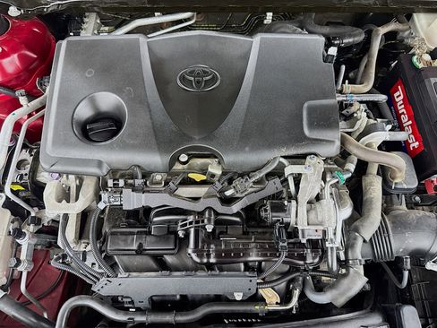 Used 2018 Toyota Camry XSE image 38