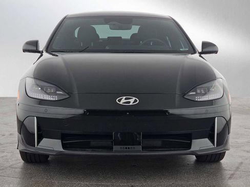 Used 2024 Hyundai Ioniq 6 Limited AWD/4WD image 8