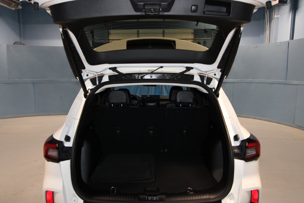 Used 2023 Ford Escape Platinum AWD/4WD image 38