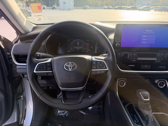 Certified 2024 Toyota Grand Highlander AWD image 19