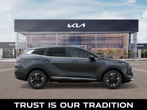 New 2026 Kia Sportage LX image 7