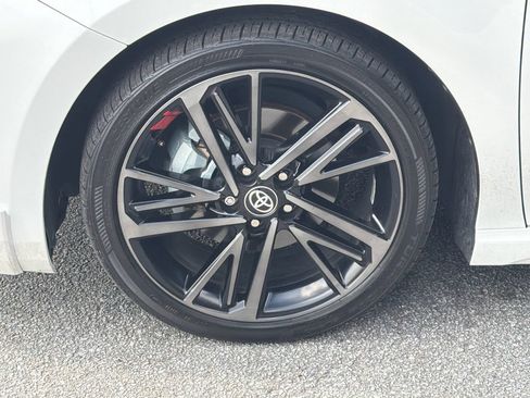 Used 2025 Toyota Camry XSE FWD image 11