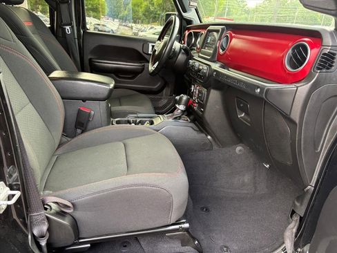 Used 2021 Jeep Wrangler Unlimited Rubicon AWD/4WD image 13