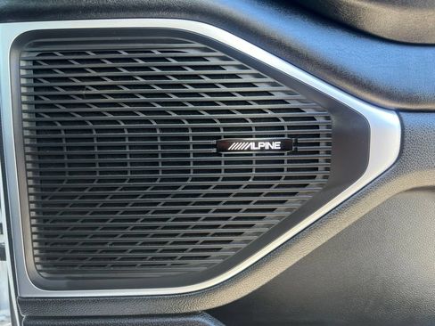 Used 2024 Jeep Wagoneer L Series II RWD image 49