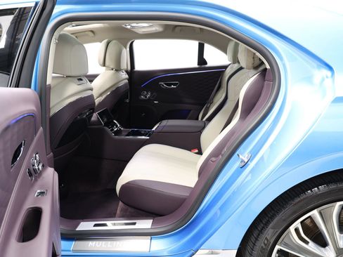 Used 2022 Bentley Flying Spur V8 AWD/4WD image 71