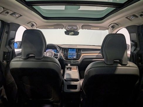 Used 2023 Volvo XC60 B5 Plus w/ Climate Package image 32