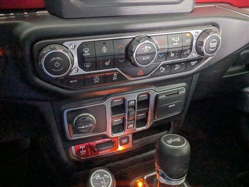 Used 2020 Jeep Wrangler Unlimited Rubicon w/ LED Lighting Group image 15