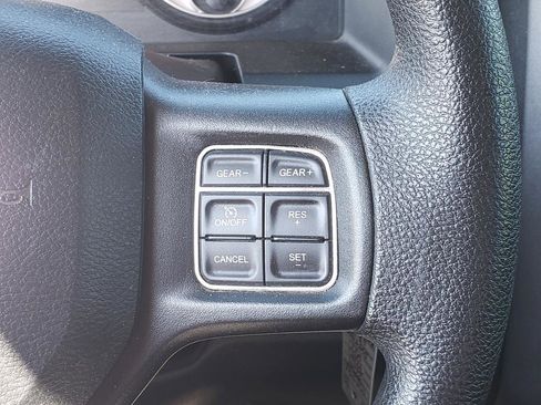 Certified 2019 RAM 1500 Express w/ Express Value Package AWD/4WD image 17