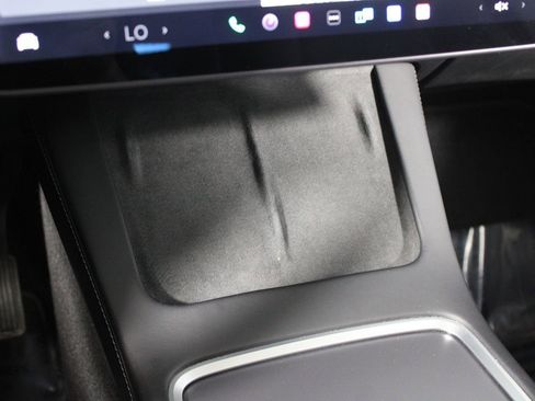 Used 2021 Tesla Model Y Long Range image 16