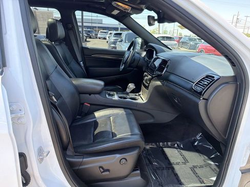 Used 2019 Jeep Grand Cherokee High Altitude AWD/4WD image 15