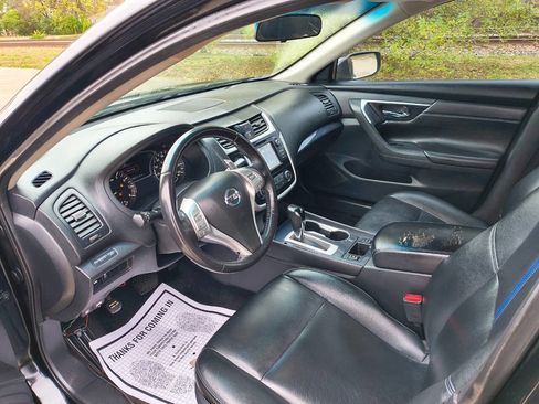 Used 2018 Nissan Altima 2.5 SR w/ SR Special Edition image 3