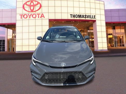 New 2025 Toyota Corolla SE image 2