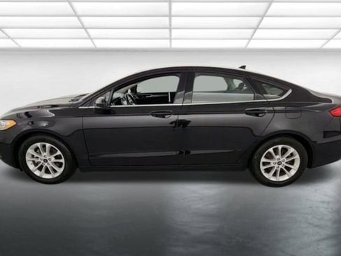 Used 2019 Ford Fusion SE FWD image 4
