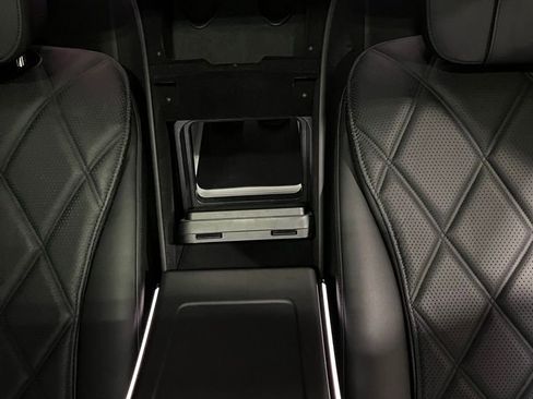 Used 2022 Mercedes-Benz Maybach S 580 4MATIC w/ Manufaktur Leather Package image 35