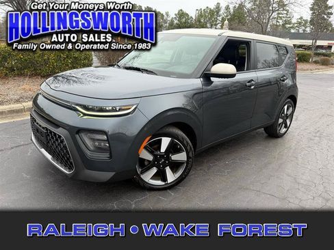 Used 2020 Kia Soul EX w/ Option Group 015 FWD image 1