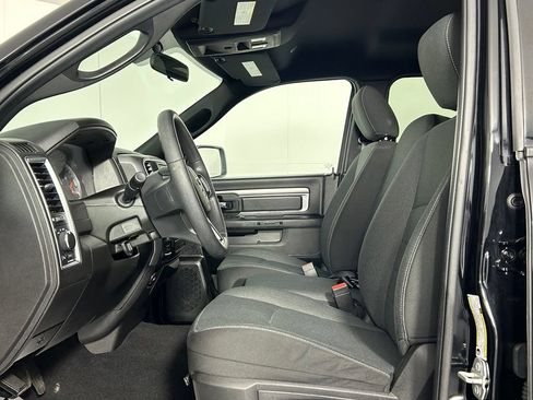 Used 2024 RAM 1500 Warlock AWD/4WD image 25