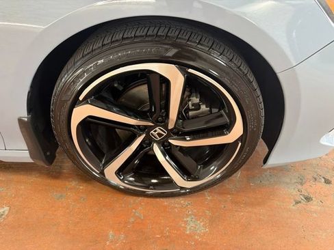 Used 2022 Honda Accord Sport image 10