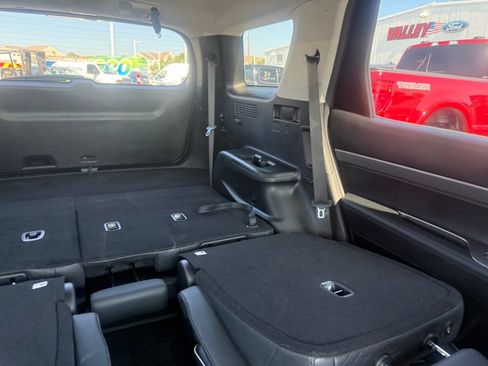 Used 2025 Hyundai Palisade SEL FWD image 61
