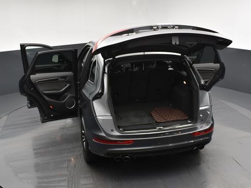 Used 2017 Audi SQ5 Premium Plus AWD/4WD image 26