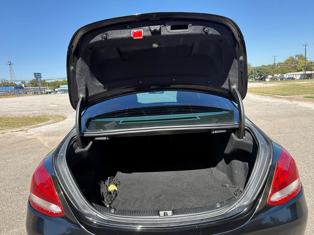 Used 2016 Mercedes-Benz C 300 4MATIC Sedan image 12