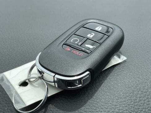 Used 2023 Honda Pilot Elite image 41