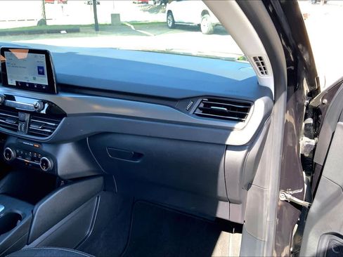 Used 2025 Ford Escape Active FWD image 18
