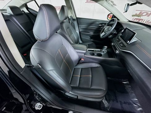 Used 2021 Nissan Altima 2.5 SR w/ SR Premium Package FWD image 30