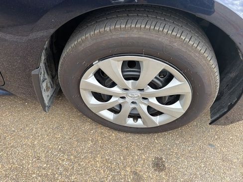 Used 2026 Toyota Corolla LE FWD image 4
