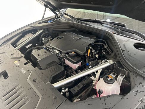 Used 2026 Genesis GV70 2.5T Advanced image 8