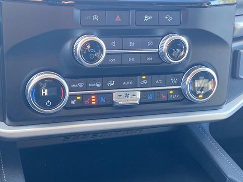 Certified 2024 Ford Expedition Max XLT image 26