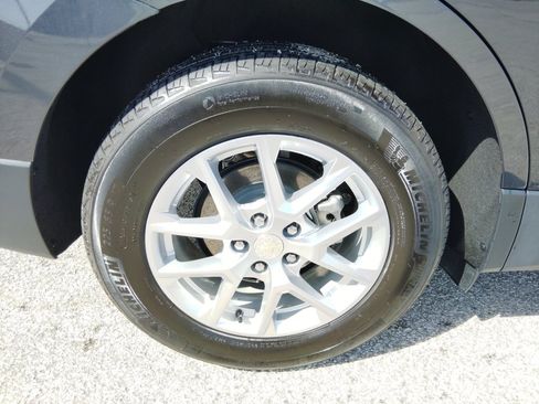 Used 2023 Chevrolet Equinox LT FWD image 10