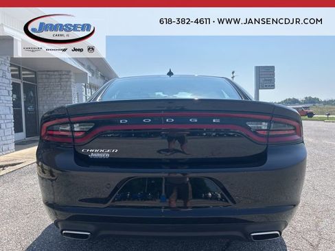 Used 2023 Dodge Charger SXT image 5