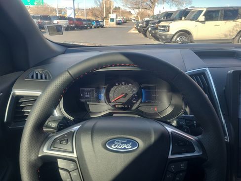 Certified 2024 Ford Edge ST w/ Equipment Group 401A image 10