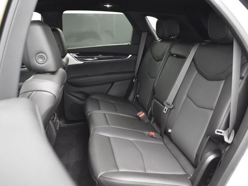 Certified 2024 Cadillac XT5 Premium Luxury w/ LPO, Floor Liner Package image 24