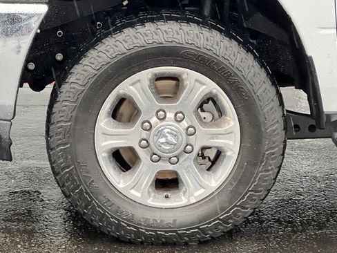 Used 2024 RAM 3500 Big Horn image 25