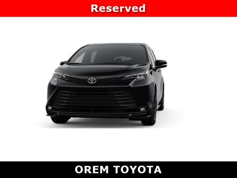 New 2026 Toyota Sienna XLE Woodland Edition AWD/4WD image 18