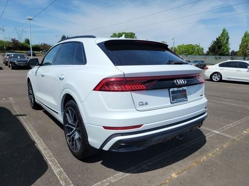Used 2020 Audi Q8 Premium Plus w/ Premium Plus Package AWD/4WD image 3