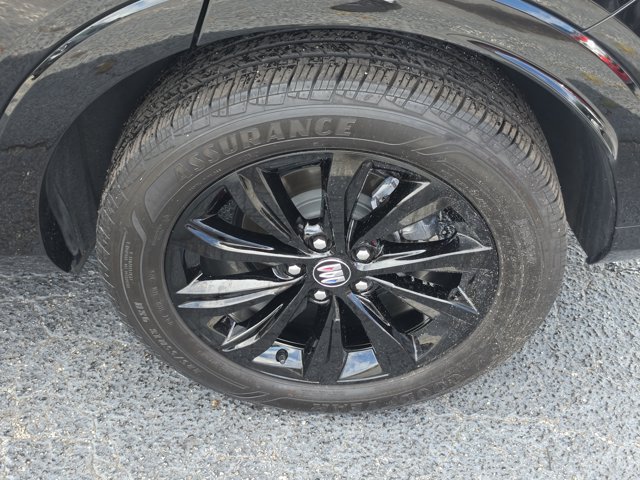 Used 2025 Buick Envista Sport Touring w/ Convenience I Package FWD image 9