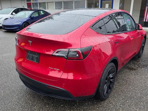 Used 2023 Tesla Model Y Long Range image 5
