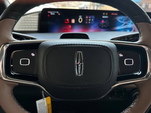 New 2026 Lincoln Navigator Black Label AWD/4WD image 25