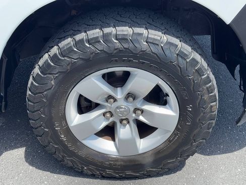 Used 2018 RAM 1500 Tradesman w/ Chrome Appearance Group AWD/4WD image 56