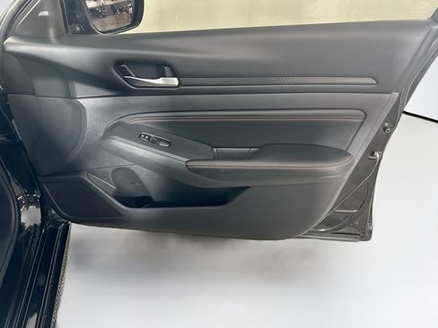Used 2022 Nissan Altima 2.5 SR FWD image 29