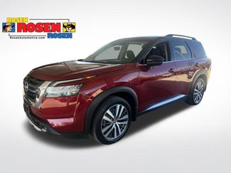 Used 2022 Nissan Pathfinder Platinum AWD/4WD 360° Tour