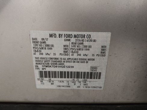 Used 2017 Ford Explorer XLT w/ Equipment Group 201A FWD image 33
