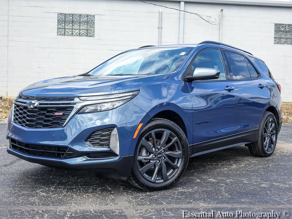 Used 2024 Chevrolet Equinox RS w/ LPO, Floor Liner Package FWD image 2