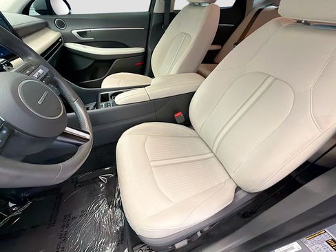 Used 2025 Hyundai Sonata SEL FWD image 11